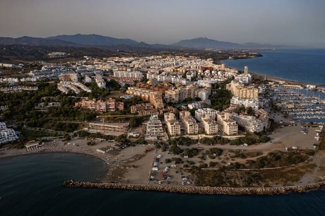 1 slaapkamer Appartement te koop in Seghers, Estepona met zwembad garage - € 256.000 (Ref: 9849198)