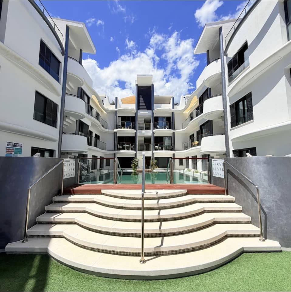 1 soveværelse Lejlighed til salg i Estepona med swimmingpool - € 299.000 (Ref: 9849199)