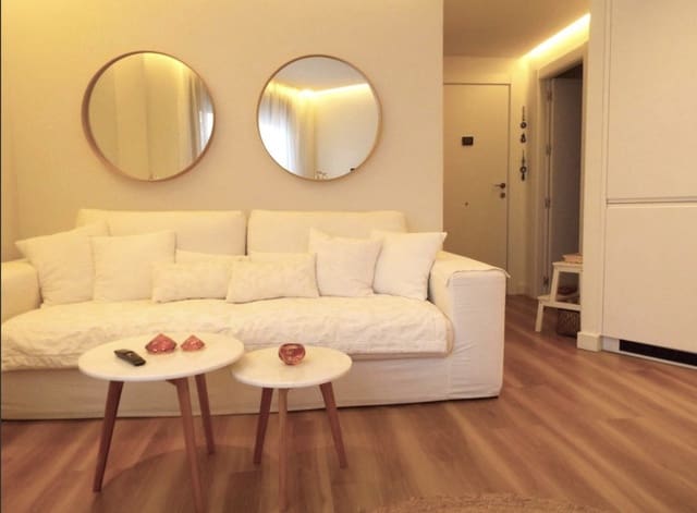 1 bedroom Apartment for sale in Centro, Estepona with pool - € 299,000 (Ref: 9849199)