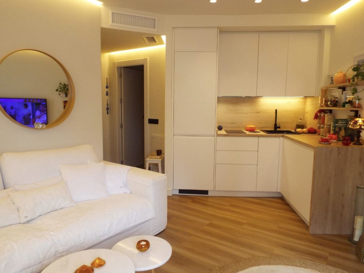 1 soveværelse Lejlighed til salg i Estepona med swimmingpool - € 299.000 (Ref: 9849199)