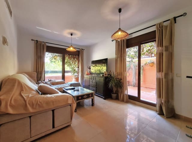 1 chambre Appartement à vendre à Zona de Punta Plata, Estepona avec piscine garage - 319 000 € (Ref: 9849200)