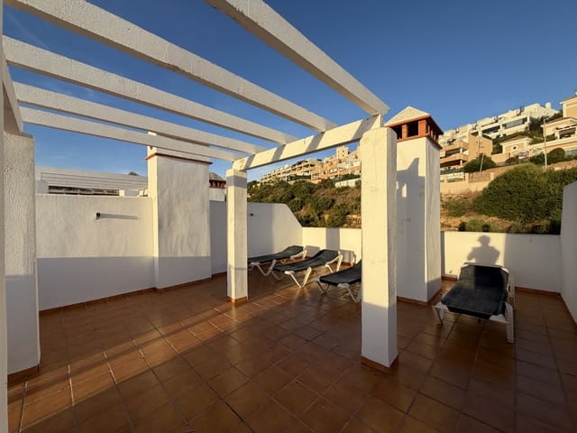 2 chambre Penthouse à vendre à Doña Julia Golf, Casares avec garage - 249 000 € (Ref: 9868412)