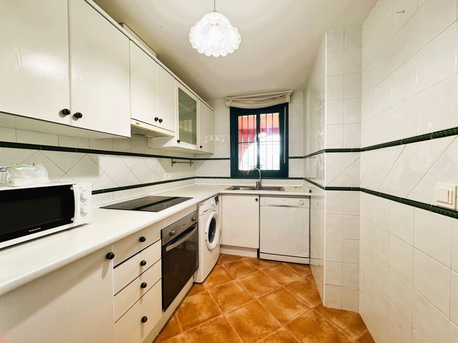 2 soveværelse Lejlighed til salg i Casares med swimmingpool - € 219.900 (Ref: 9889985)