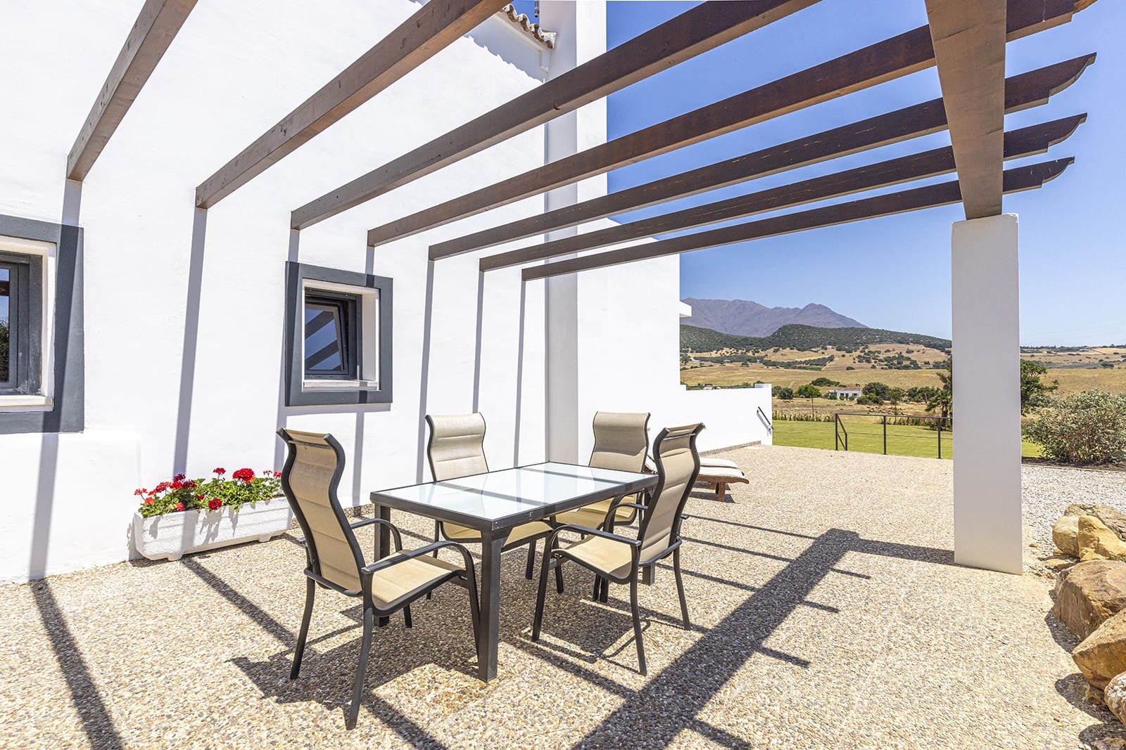 4 soveværelse Villa til salg i Casares med swimmingpool garage - € 1.999.000 (Ref: 9896476)