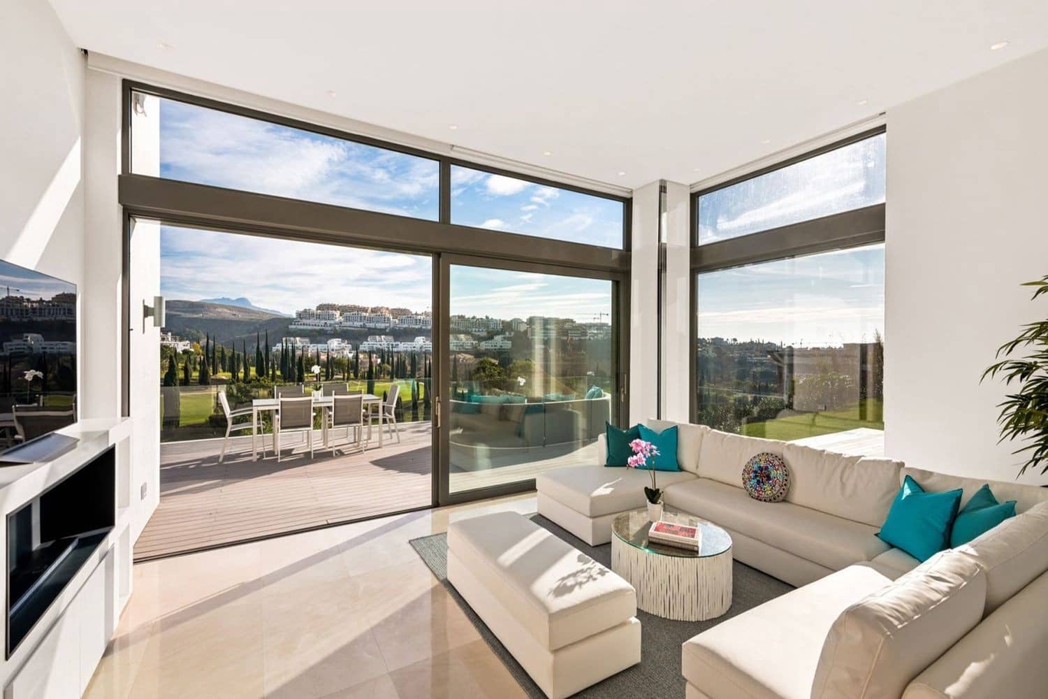 8 bedroom Villa for holiday rental in Los Flamingos with pool garage - € 39,200 (Ref: 9899260)