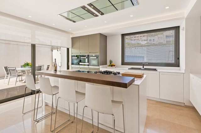 8 makuuhuone Huvila lomavuokrausta paikassa Los Flamingos, Benahavís - 39 200 € (Ref: 9899260)