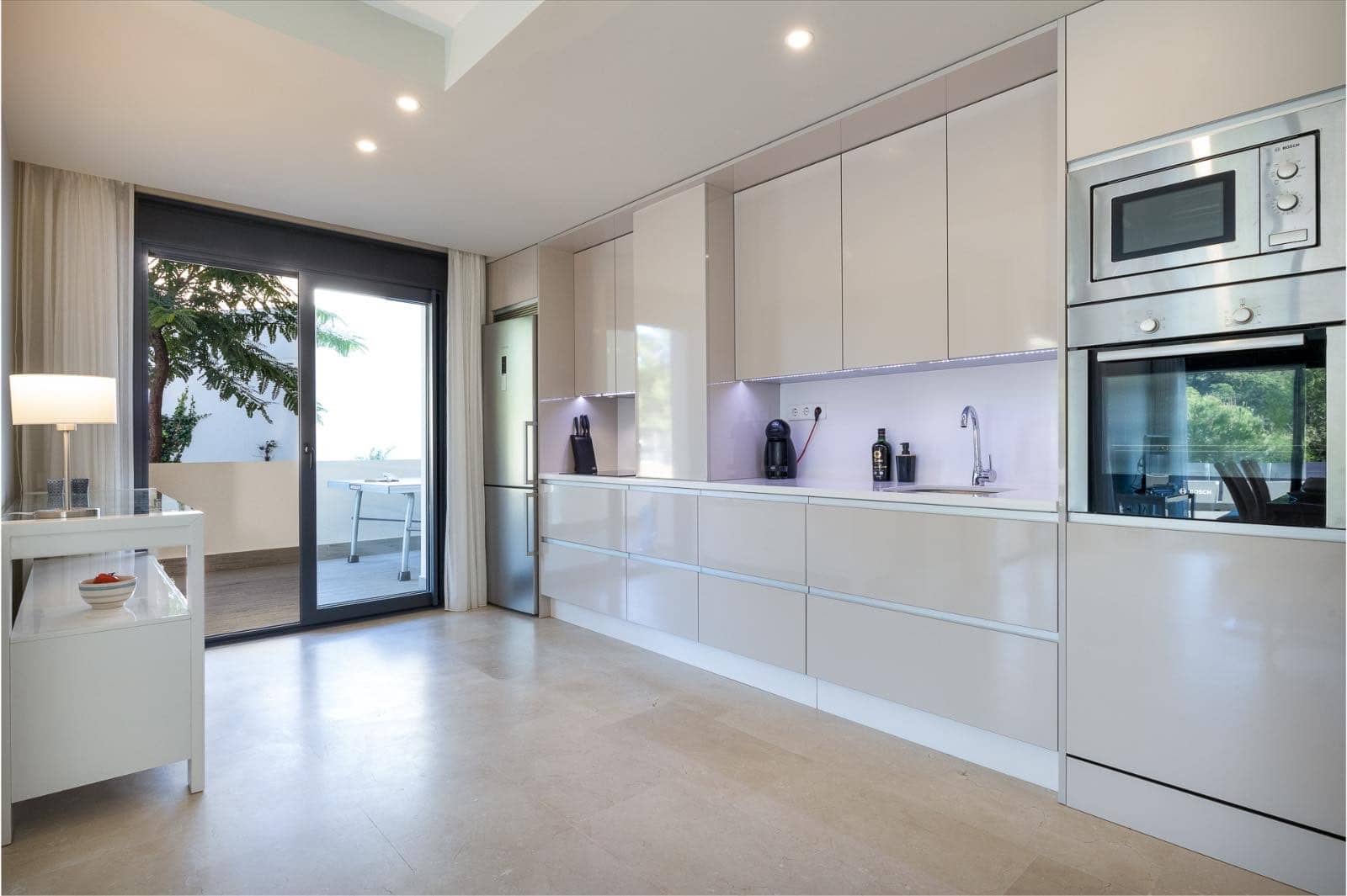 2 quarto Apartamento para venda em New Golden Mile com piscina garagem - 435 000 € (Ref: 9899261)