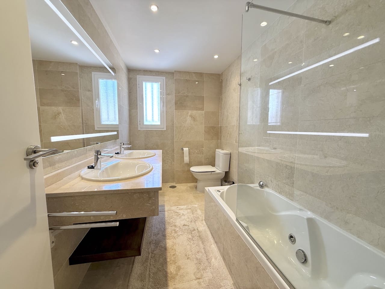 3 sovrum Lägenhet till salu i Marbella med pool garage - 499 900 € (Ref: 9899262)