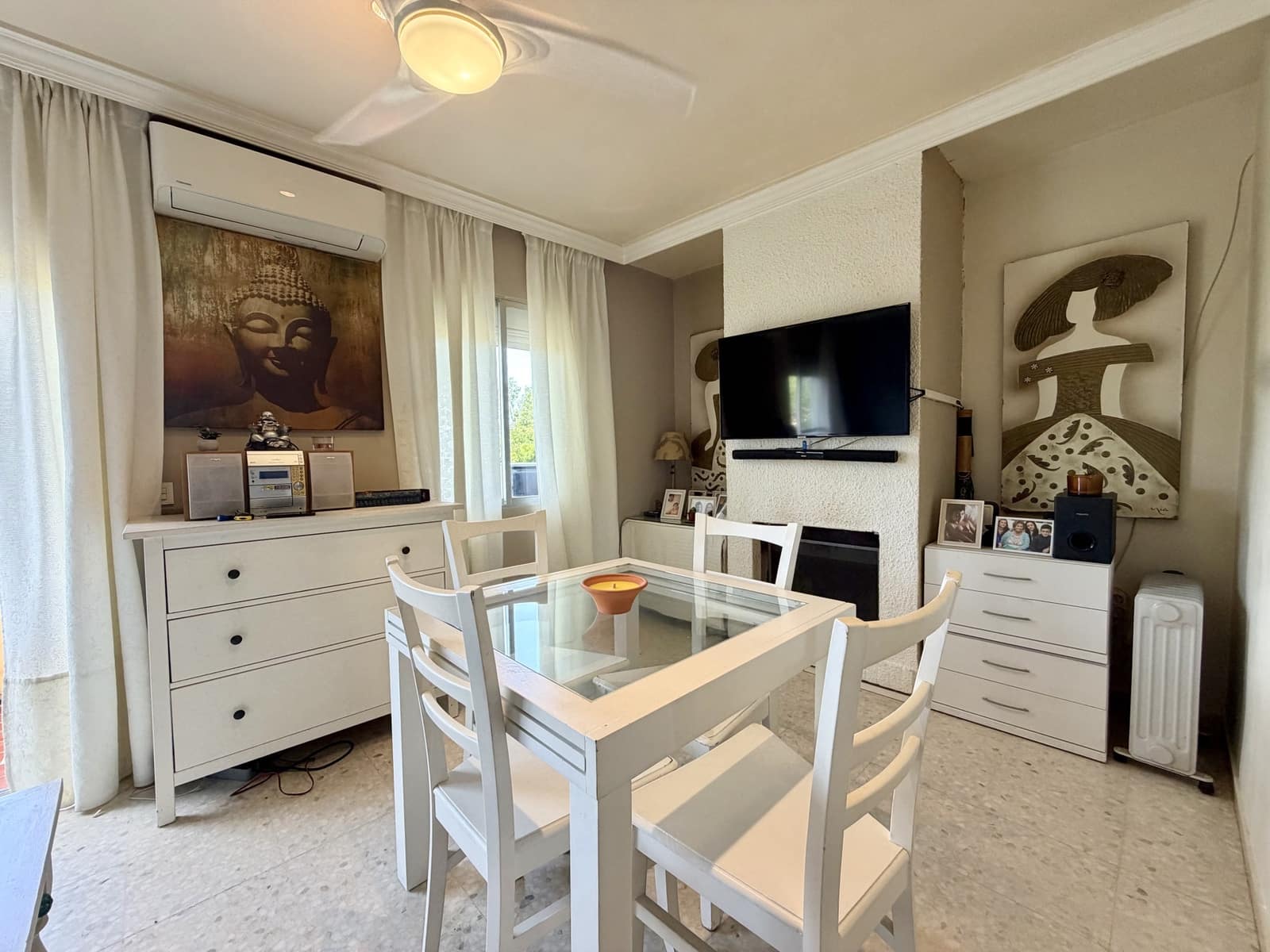 Ático de 3 habitaciones en Estepona en venta con piscina - 300.000 € (Ref: 9912742)
