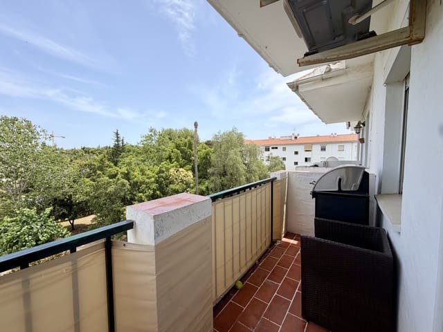 3 makuuhuone Kattohuoneisto myytävänä paikassa Estepona mukana uima-altaan - 300 000 € (Ref: 9912742)