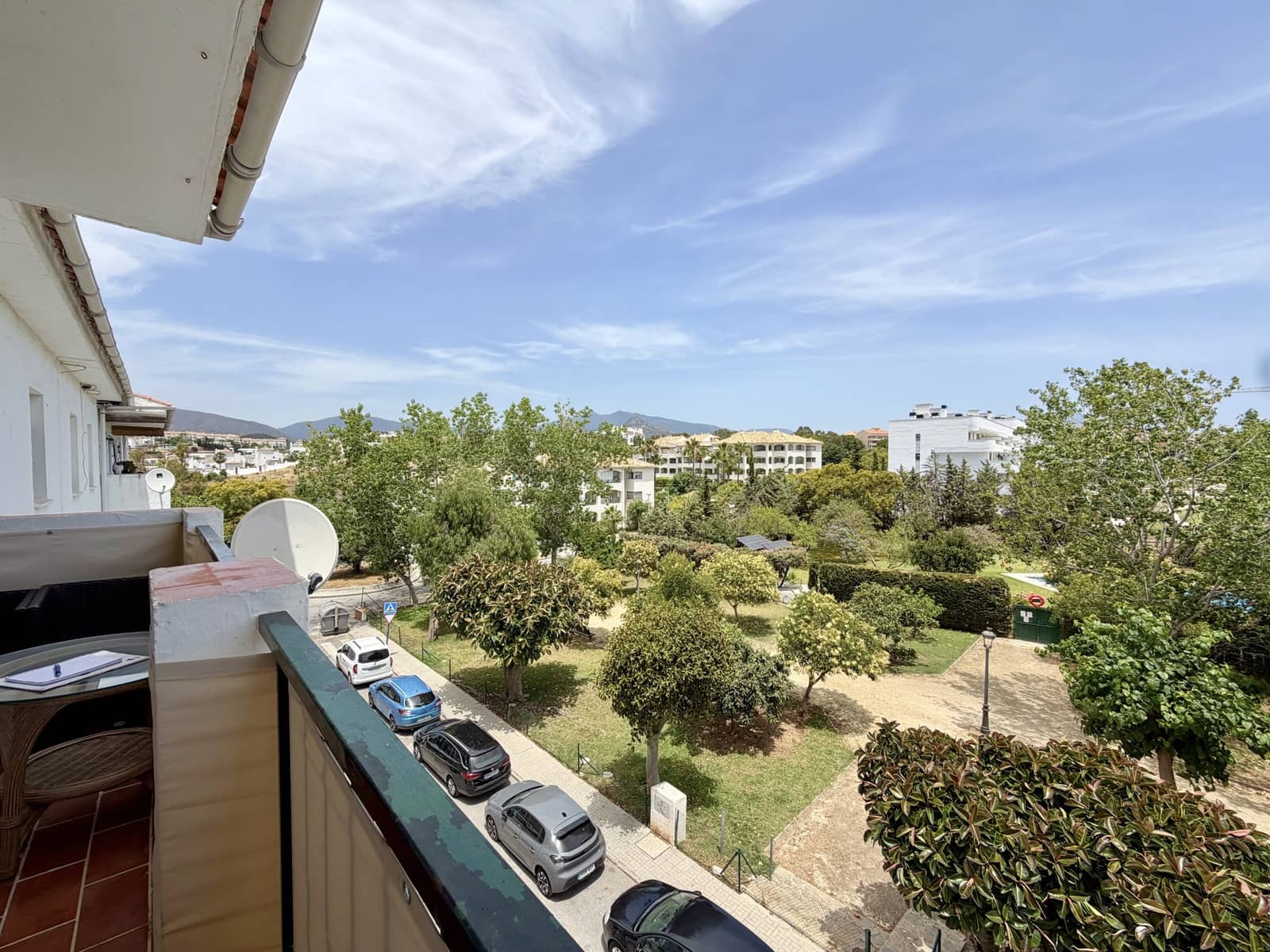Ático de 3 habitaciones en Estepona en venta con piscina - 300.000 € (Ref: 9912742)