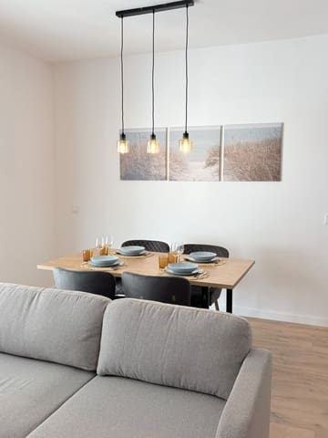 3 quarto Apartamento para arrendar em Huerta Nueva, Estepona com piscina garagem - 3 000 € (Ref: 9915380)