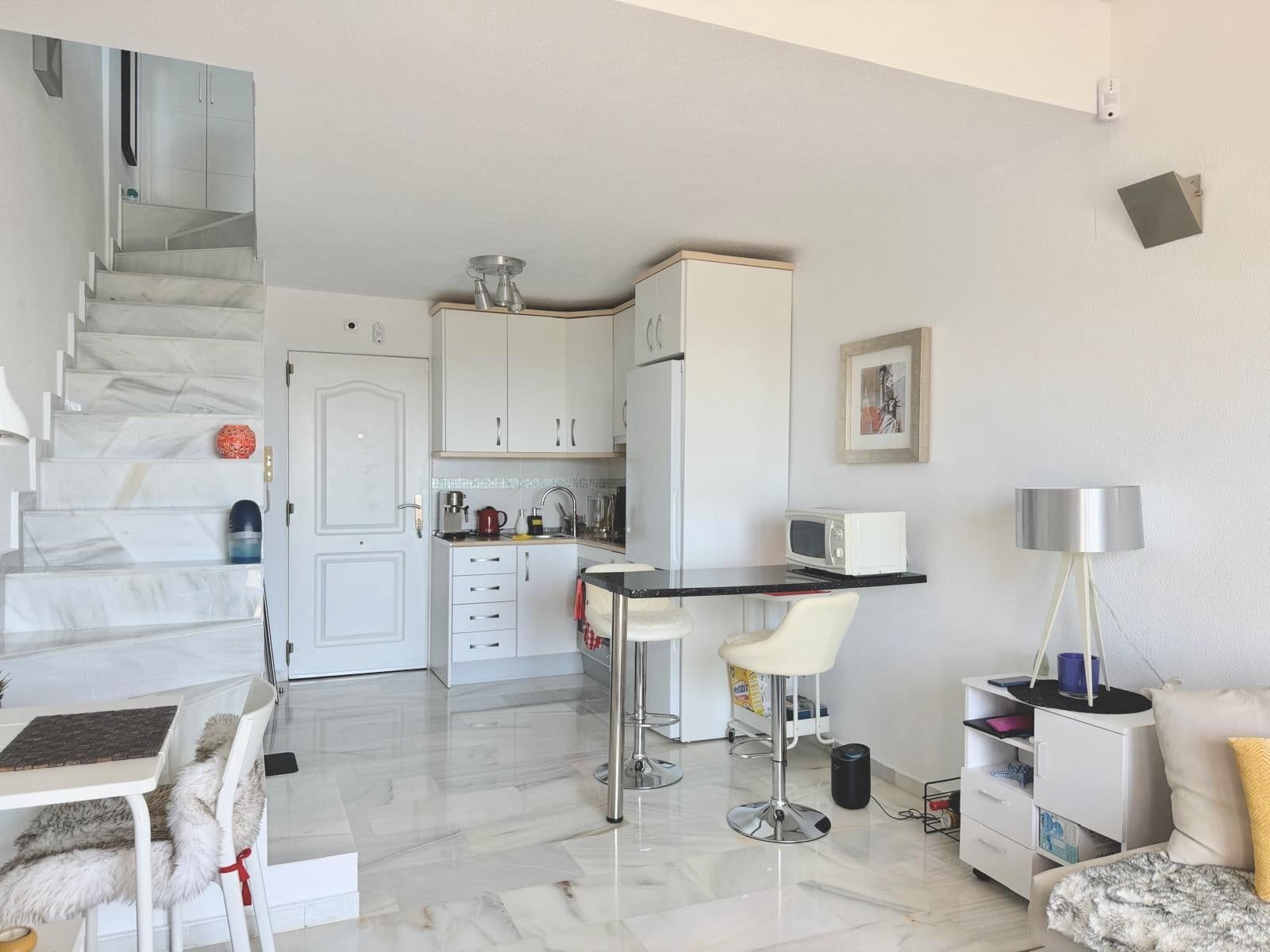 1 soverom Penthouse til salgs i Estepona med svømmebasseng garasje - € 180 000 (Ref: 9921912)