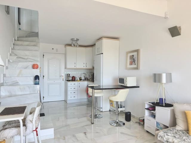 1 soverom Penthouse til salgs i Altos de Estepona, Estepona med svømmebasseng garasje - € 180 000 (Ref: 9921912)