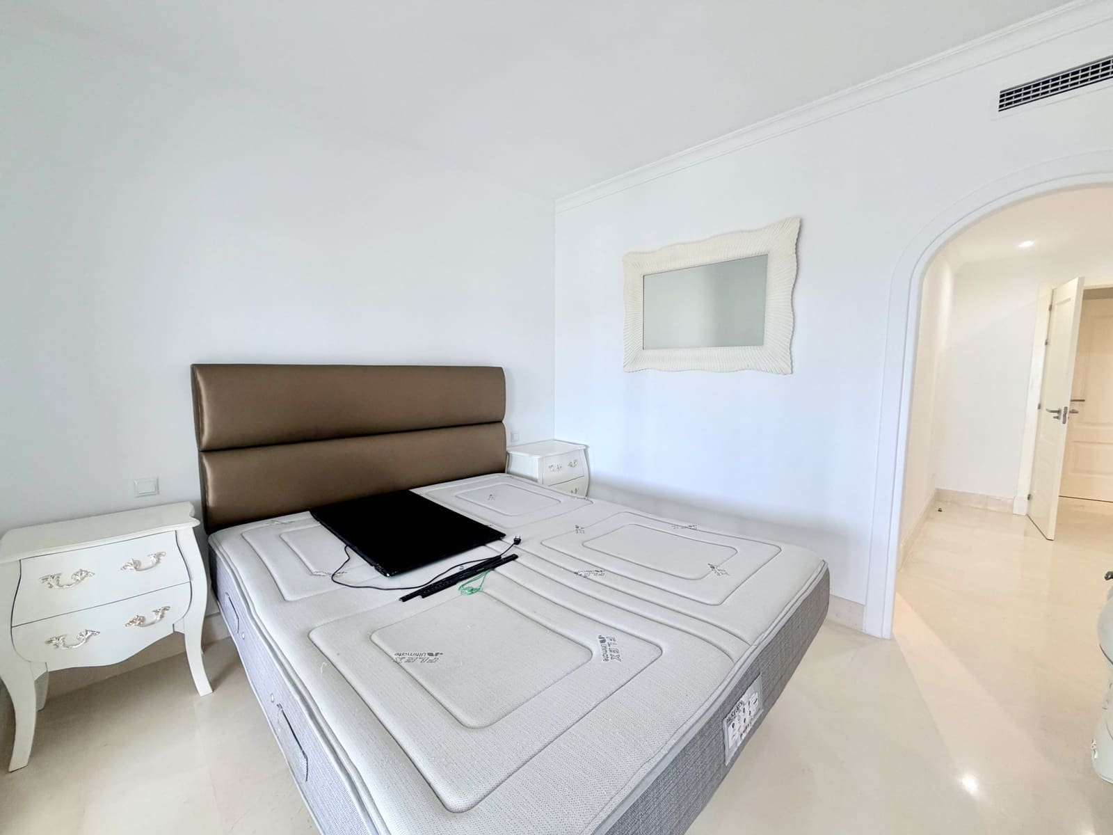 2 slaapkamer Appartement te koop in Los Flamingos met zwembad garage - € 515.000 (Ref: 9921913)