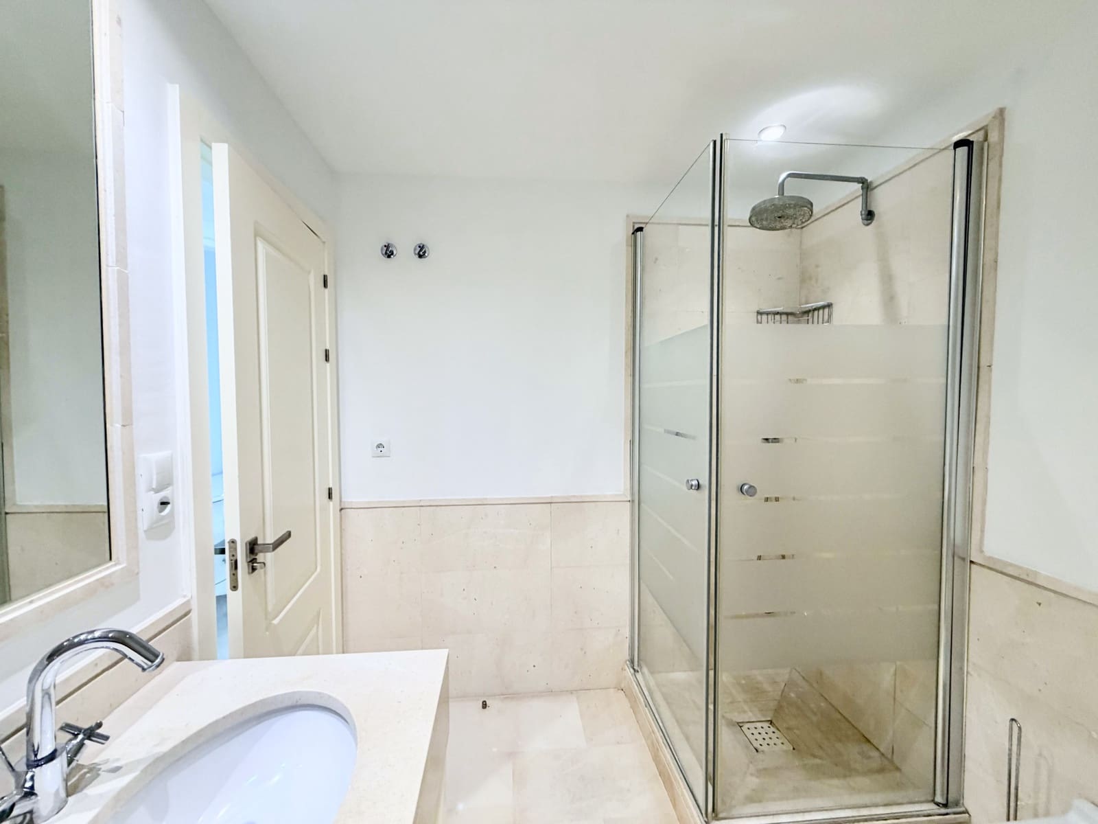 2 slaapkamer Appartement te koop in Los Flamingos met zwembad garage - € 515.000 (Ref: 9921913)