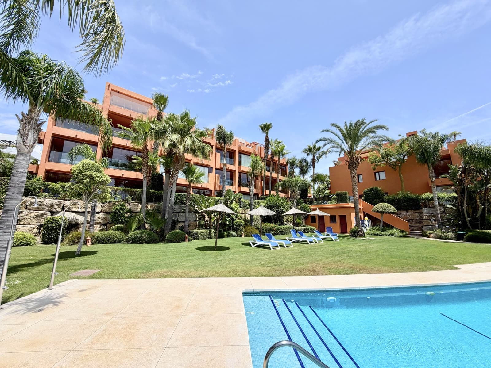 2 slaapkamer Appartement te koop in Los Flamingos met zwembad garage - € 515.000 (Ref: 9921913)