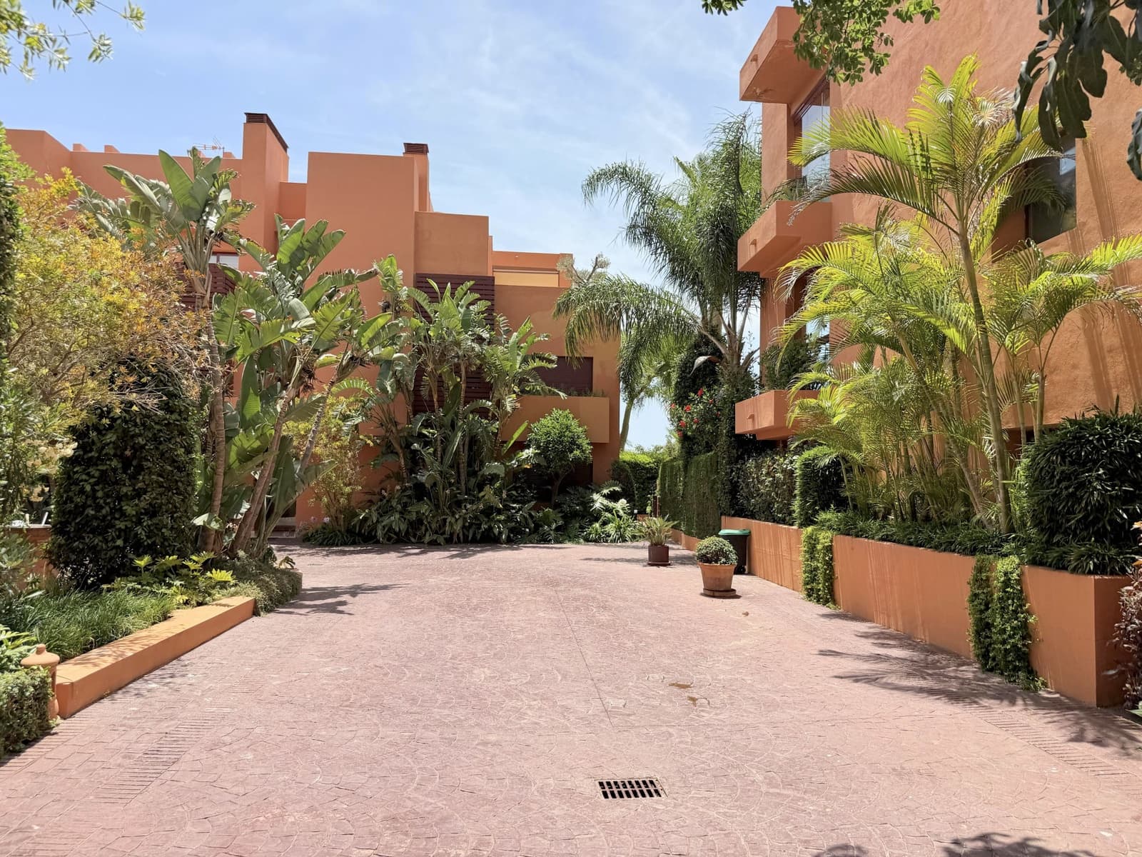 2 slaapkamer Appartement te koop in Los Flamingos met zwembad garage - € 515.000 (Ref: 9921913)