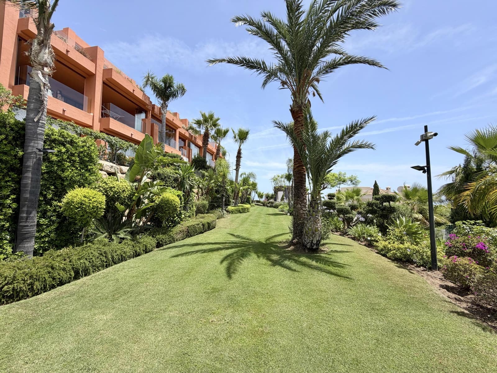 2 slaapkamer Appartement te koop in Los Flamingos met zwembad garage - € 515.000 (Ref: 9921913)