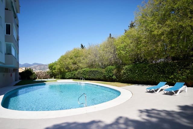 2 makuuhuone Huoneisto myytävänä paikassa Nueva Andalucía Centro, Marbella mukana uima-altaan 
autotalli - 485 000 € (Ref: 9924266)