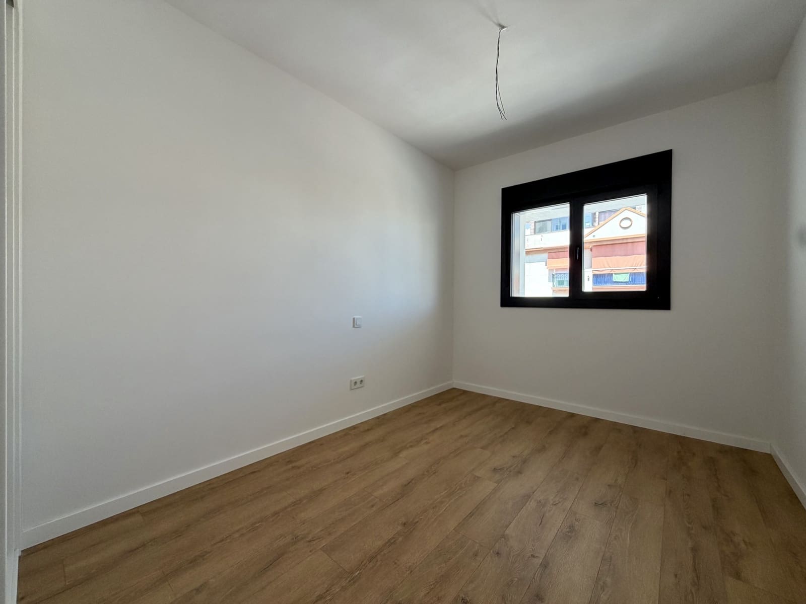 2 soveværelse Lejlighed til salg i Estepona med swimmingpool garage - € 595.000 (Ref: 9939578)