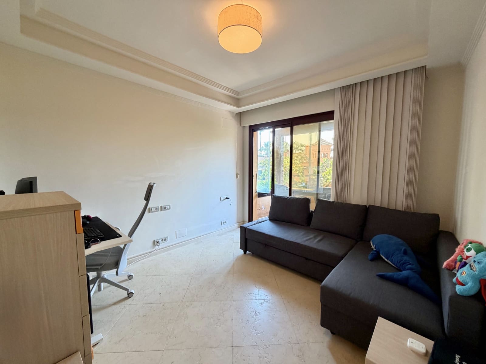 2 soveværelse Lejlighed til salg i Estepona med swimmingpool garage - € 1.350.000 (Ref: 9947430)