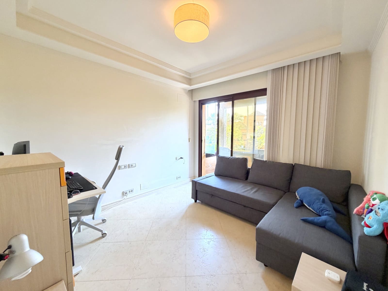 2 quarto Apartamento para venda em Estepona com piscina garagem - 1 250 000 € (Ref: 9953881)