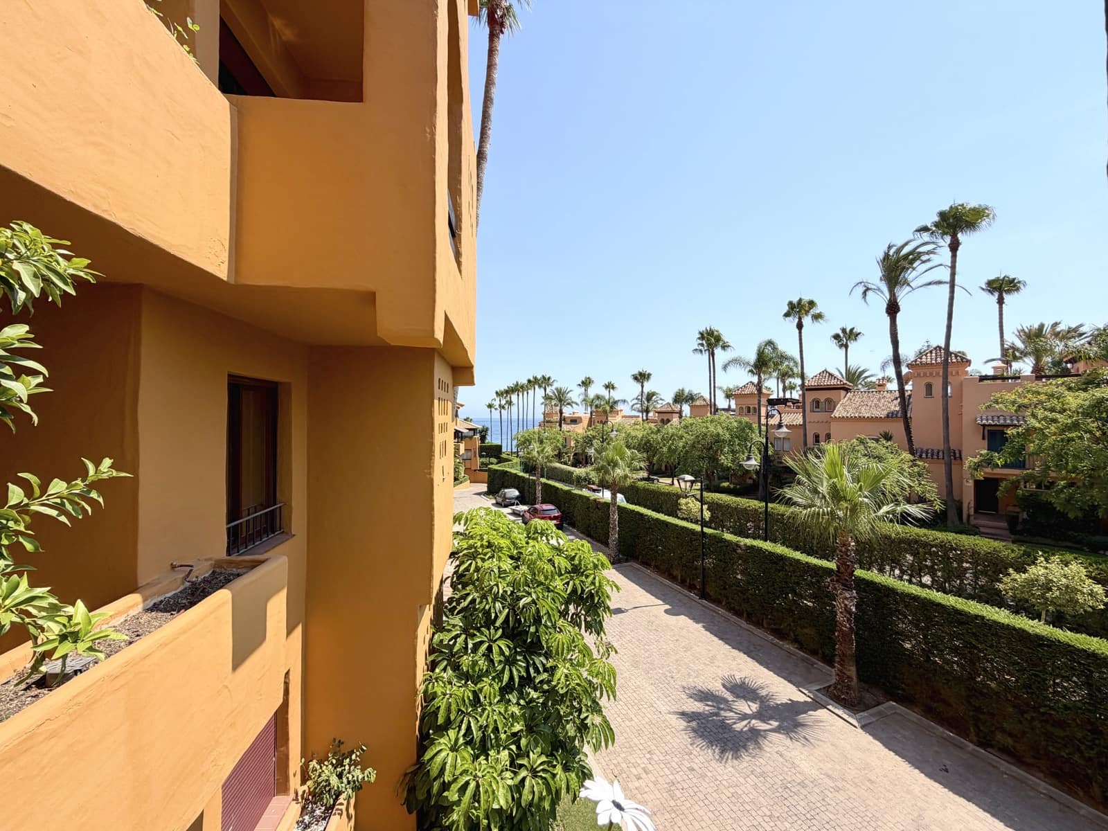 2 quarto Apartamento para venda em Estepona com piscina garagem - 1 250 000 € (Ref: 9953881)