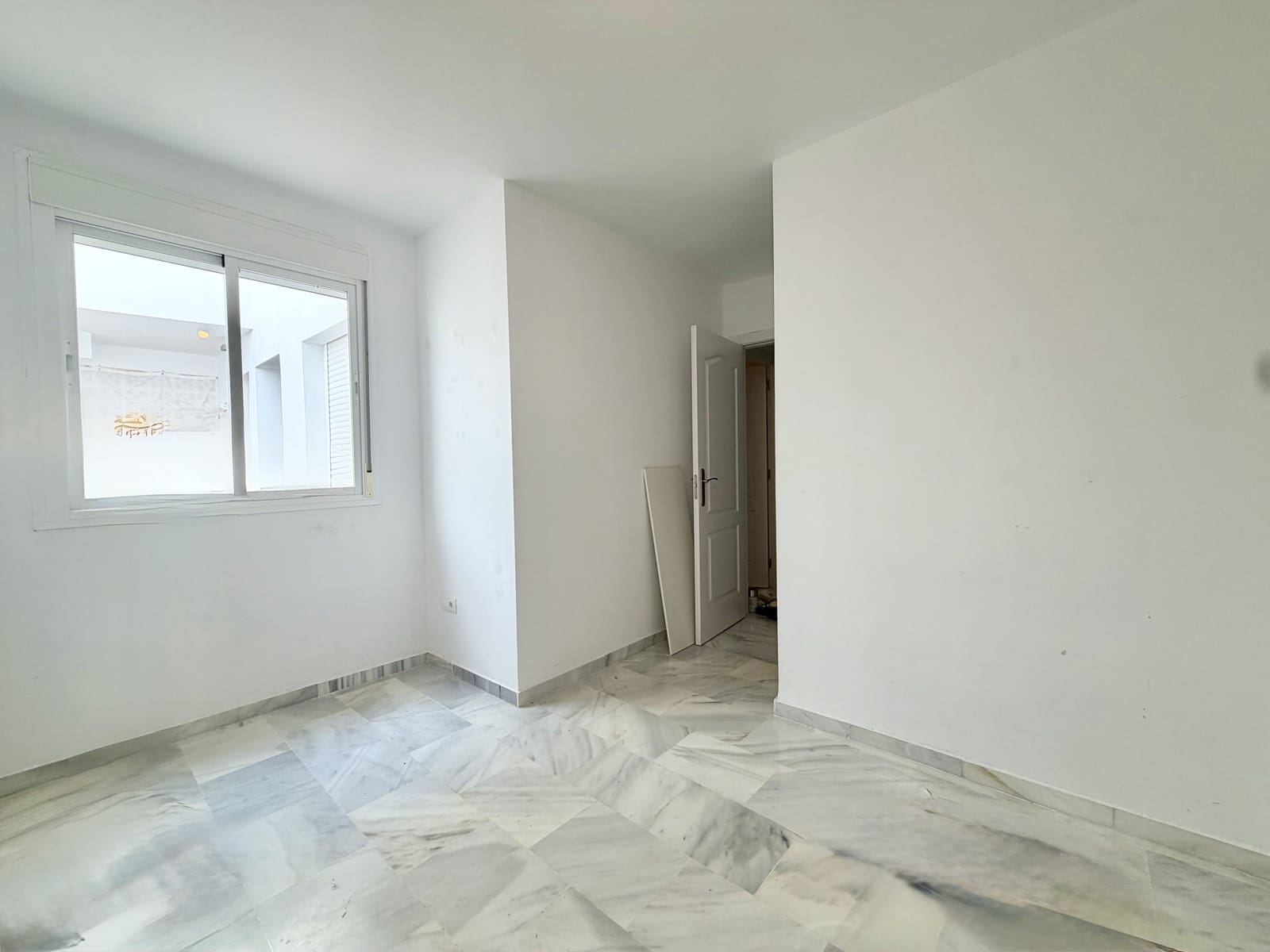 4 chambre Appartement à vendre à Casares avec garage - 344 000 € (Ref: 9964902)