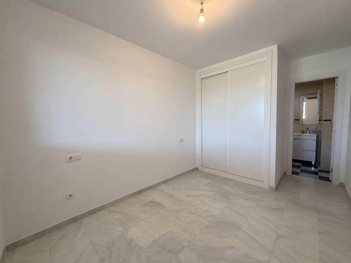 4 chambre Appartement à vendre à Casares avec garage - 344 000 € (Ref: 9964902)
