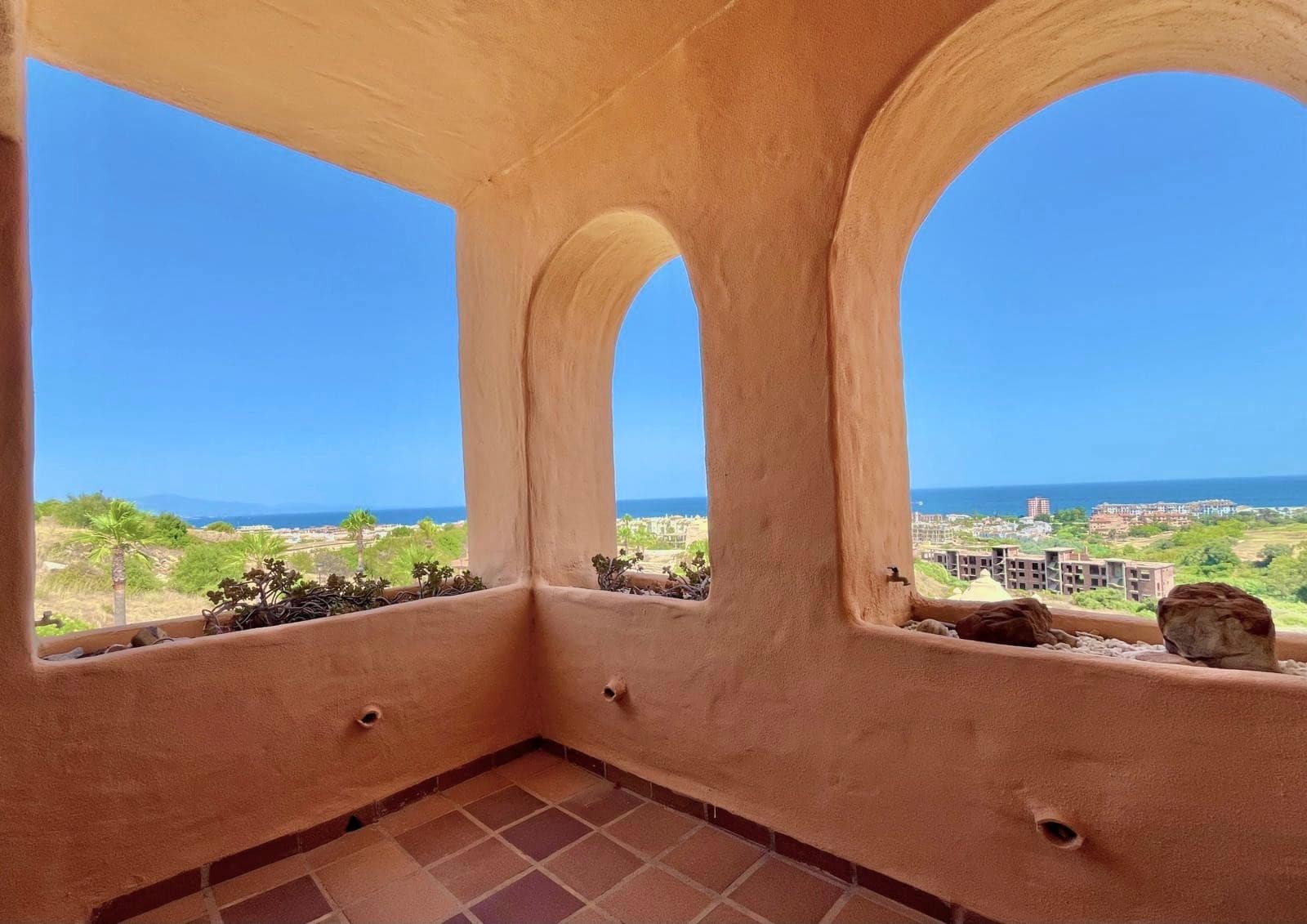 2 bedroom Apartment for rent in Manilva with pool garage - € 2,000 (Ref: 9966302)