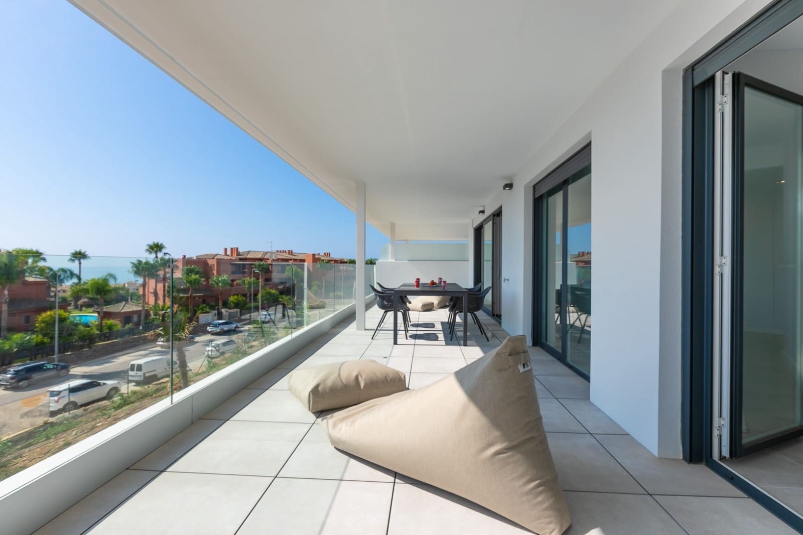 2 camera da letto Appartamento da affittare in Casares con piscina garage - 2.300 € (Rif: 9993903)