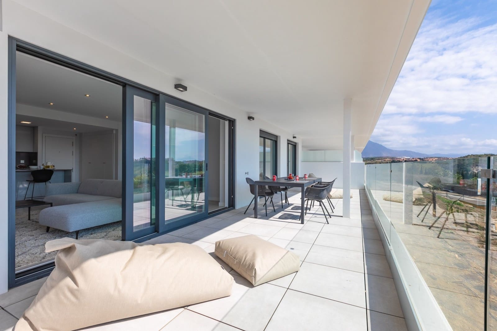 2 camera da letto Appartamento da affittare in Casares con piscina garage - 2.300 € (Rif: 9993903)