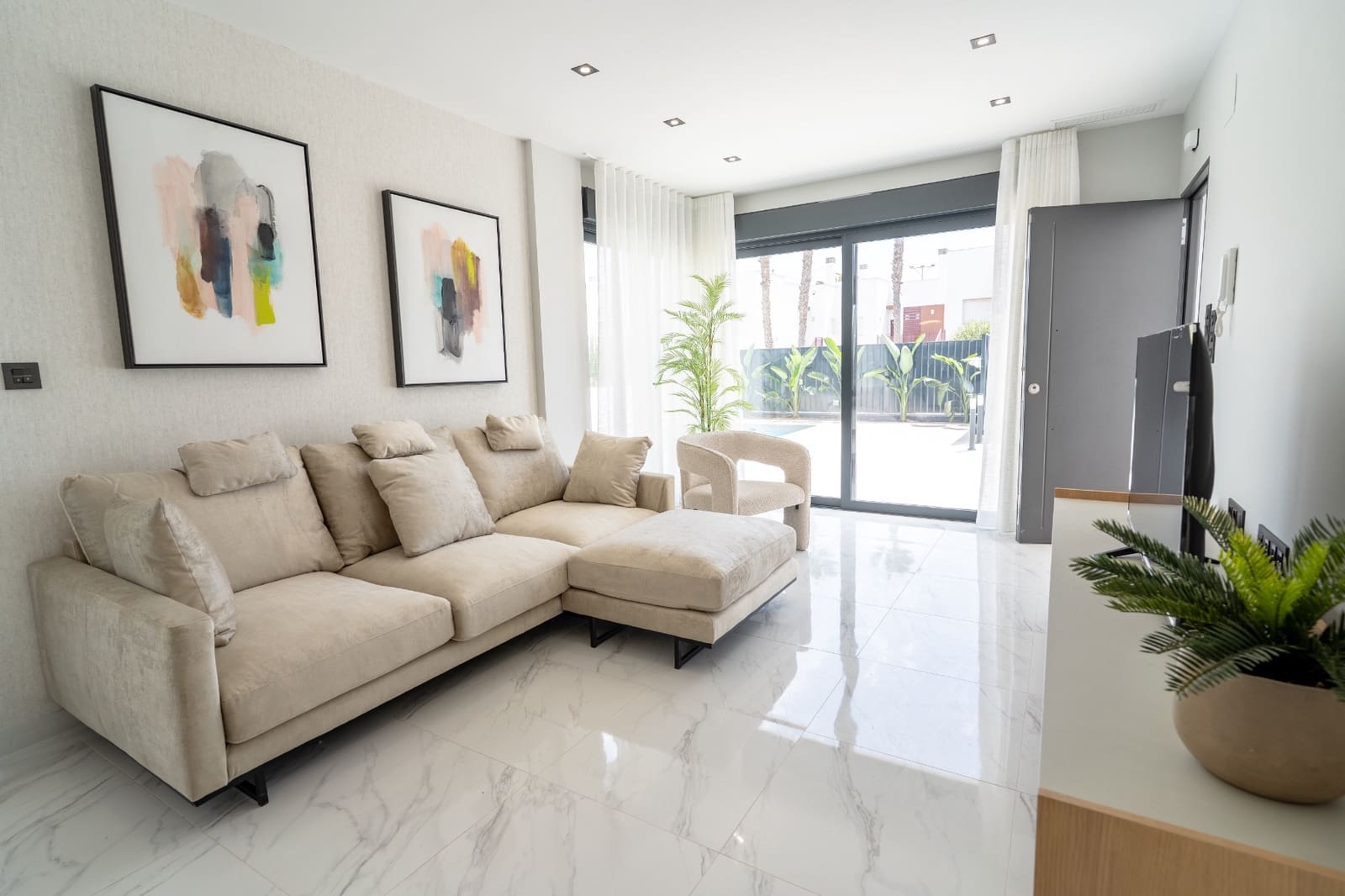 4 sovrum Villa till salu i Orihuela Costa med pool garage - 679 000 € (Ref: 10034859)