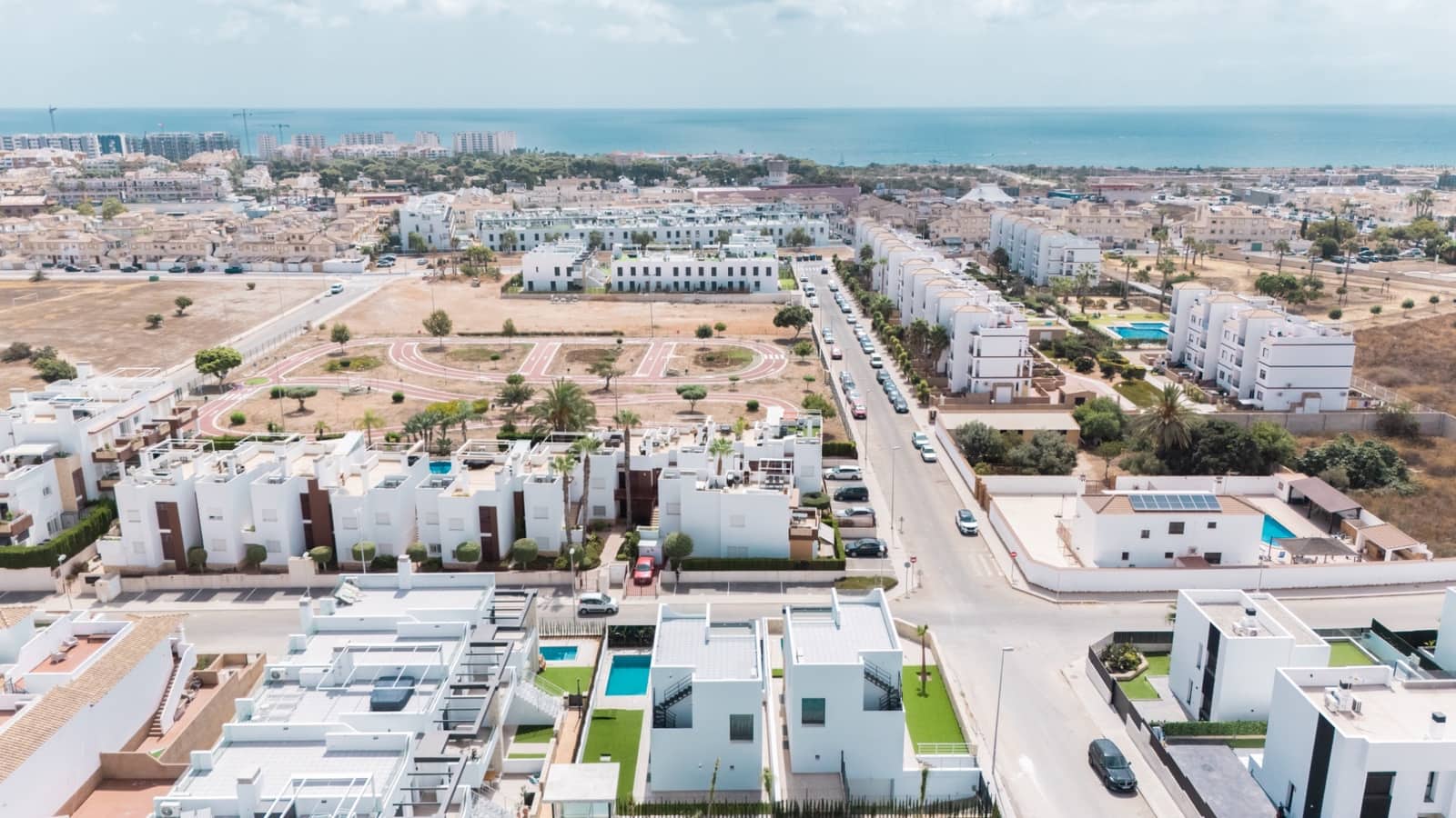 4 sovrum Villa till salu i Orihuela Costa med pool garage - 679 000 € (Ref: 10034859)