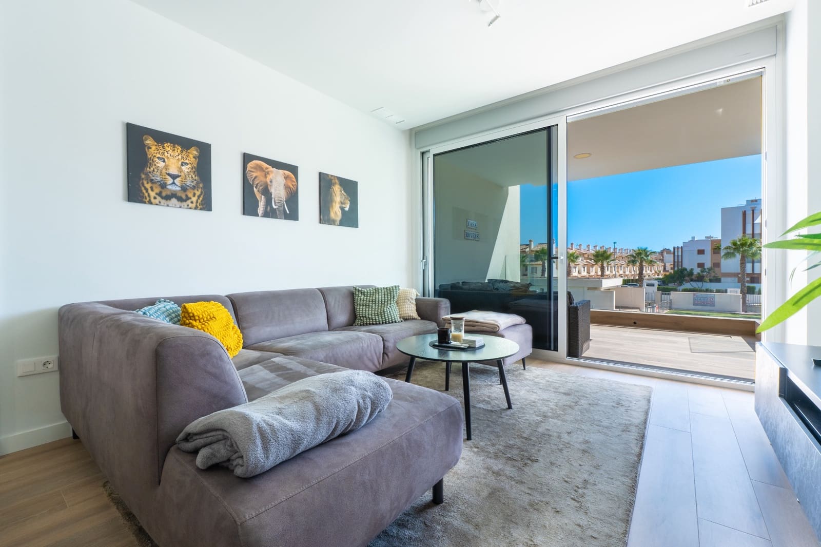 2 soveværelse Lejlighed til salg i Villamartin med swimmingpool garage - € 299.000 (Ref: 10060896)