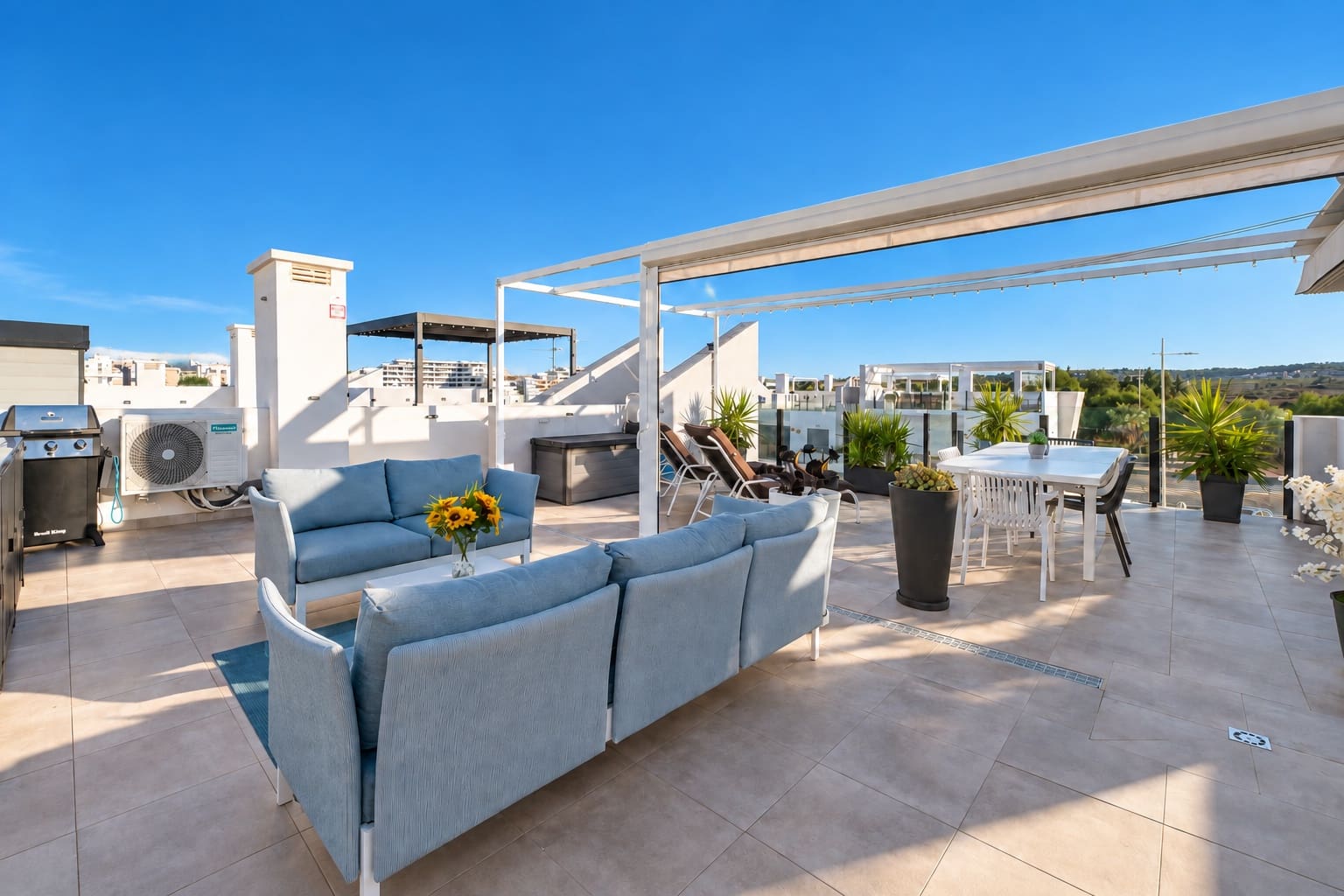 2 sovrum Takvåning till salu i San Miguel de Salinas med pool - 275 000 € (Ref: 10098955)