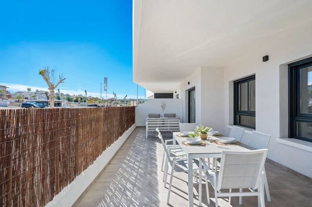 2 slaapkamer Appartement te koop in San Miguel de Salinas met zwembad - € 234.900 (Ref: 10121053)