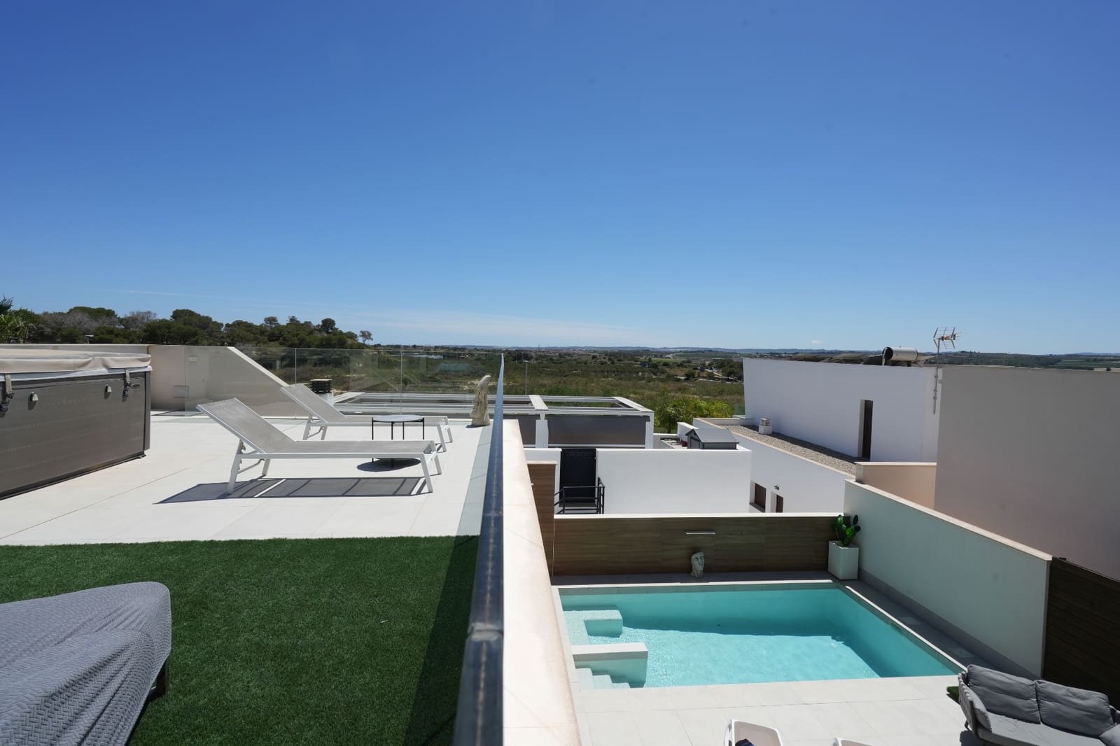 4 quarto Moradia para venda em Benijofar com piscina - 639 000 € (Ref: 10127310)
