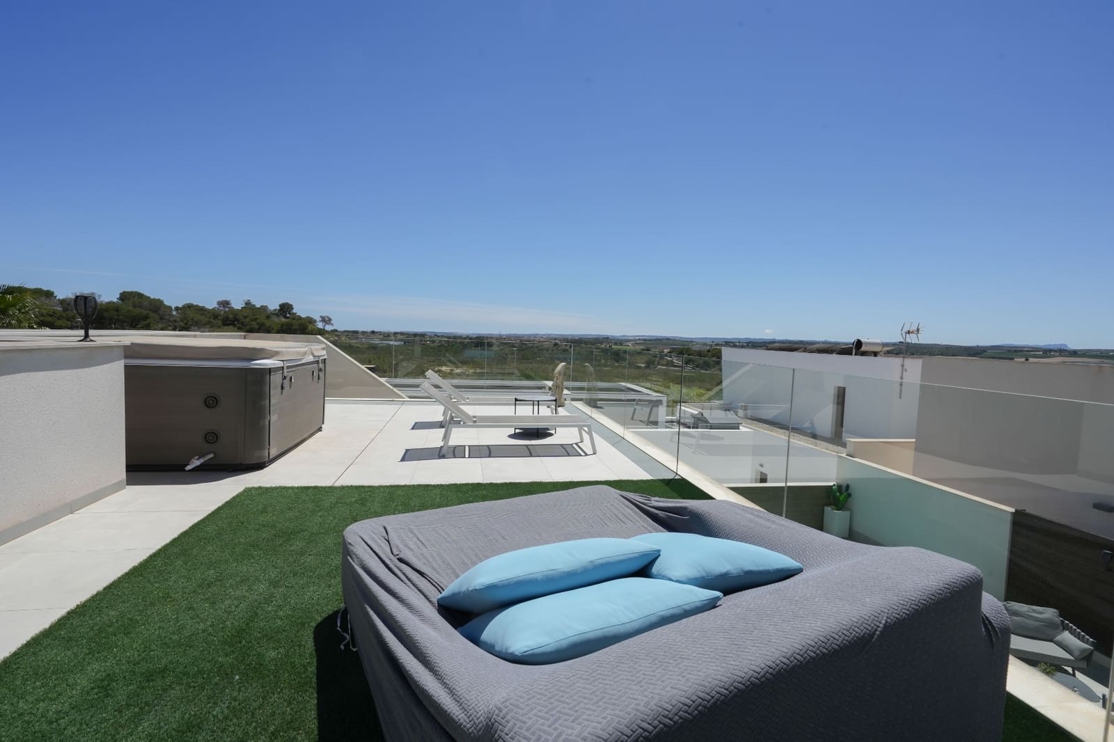 4 quarto Moradia para venda em Benijofar com piscina - 639 000 € (Ref: 10127310)
