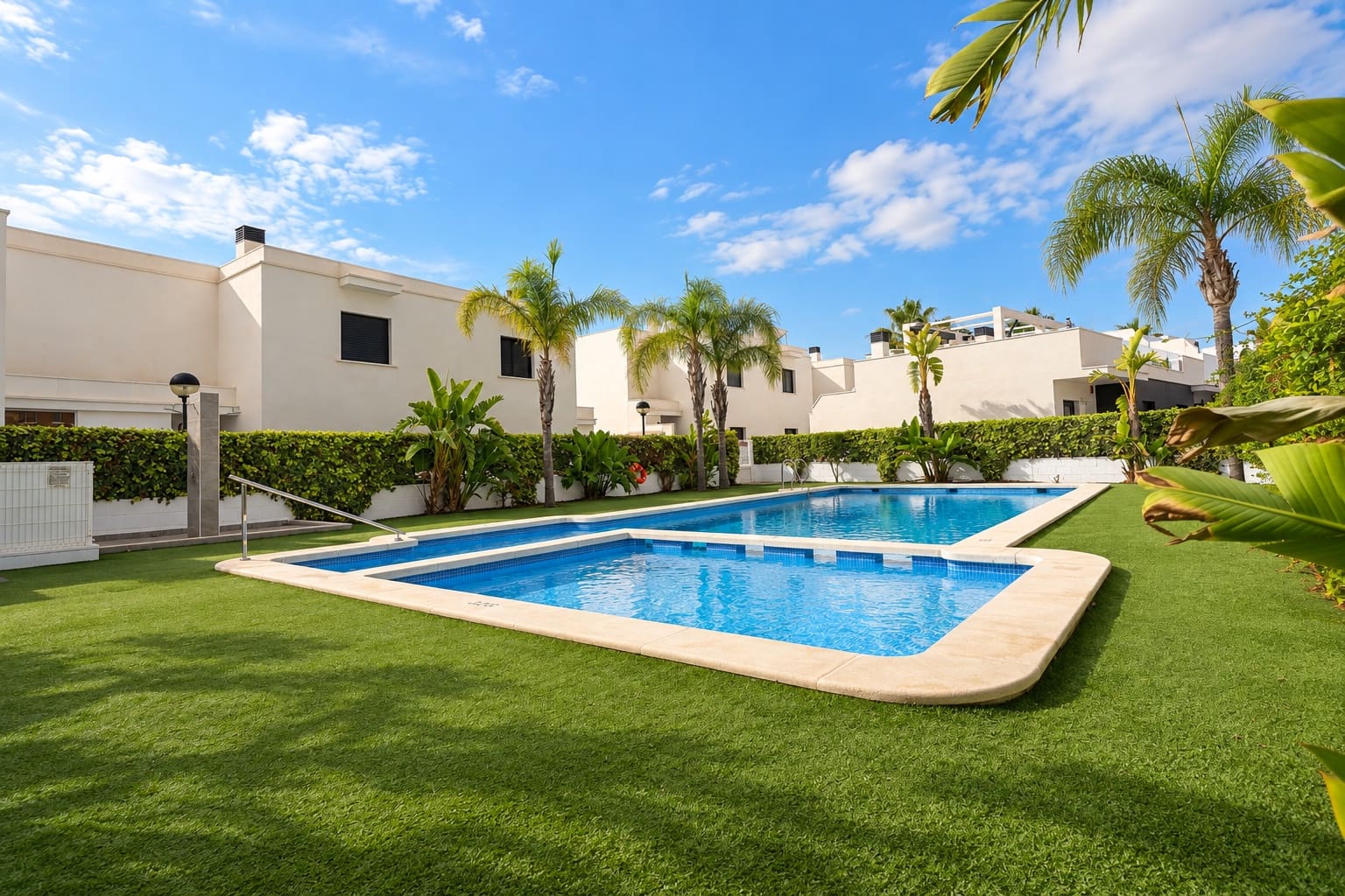 3 sovrum Takvåning till salu i Orihuela Costa med pool garage - 365 000 € (Ref: 10130624)