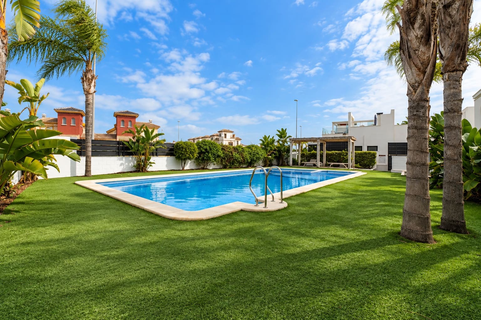 3 sovrum Takvåning till salu i Orihuela Costa med pool garage - 365 000 € (Ref: 10130624)