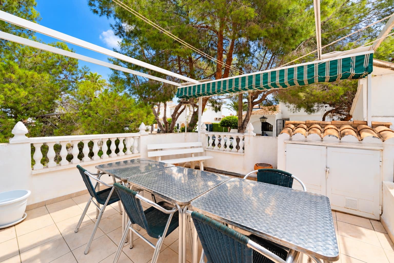 3 Zimmer Haus zu verkaufen in Villamartin mit Pool - 259.000 € (Ref: 10135012)
