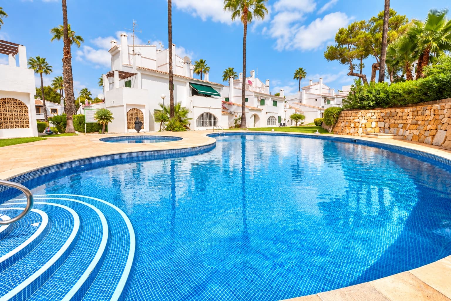 3 Zimmer Haus zu verkaufen in Villamartin mit Pool - 259.000 € (Ref: 10135012)