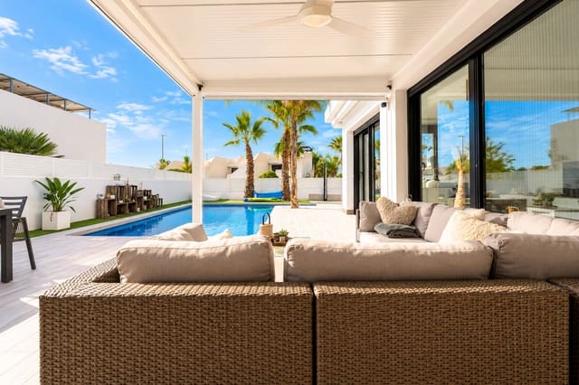 3 soverom Villa til salgs i San Fulgencio med svømmebasseng - € 659 000 (Ref: 10135013)