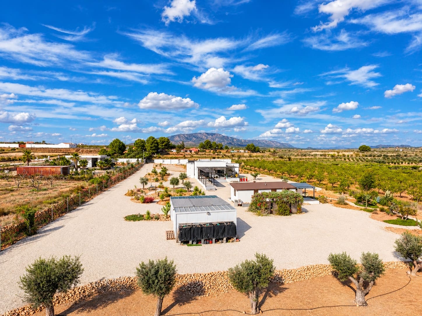 5 soveværelse Villa til salg i Pinoso med swimmingpool - € 680.000 (Ref: 10153150)