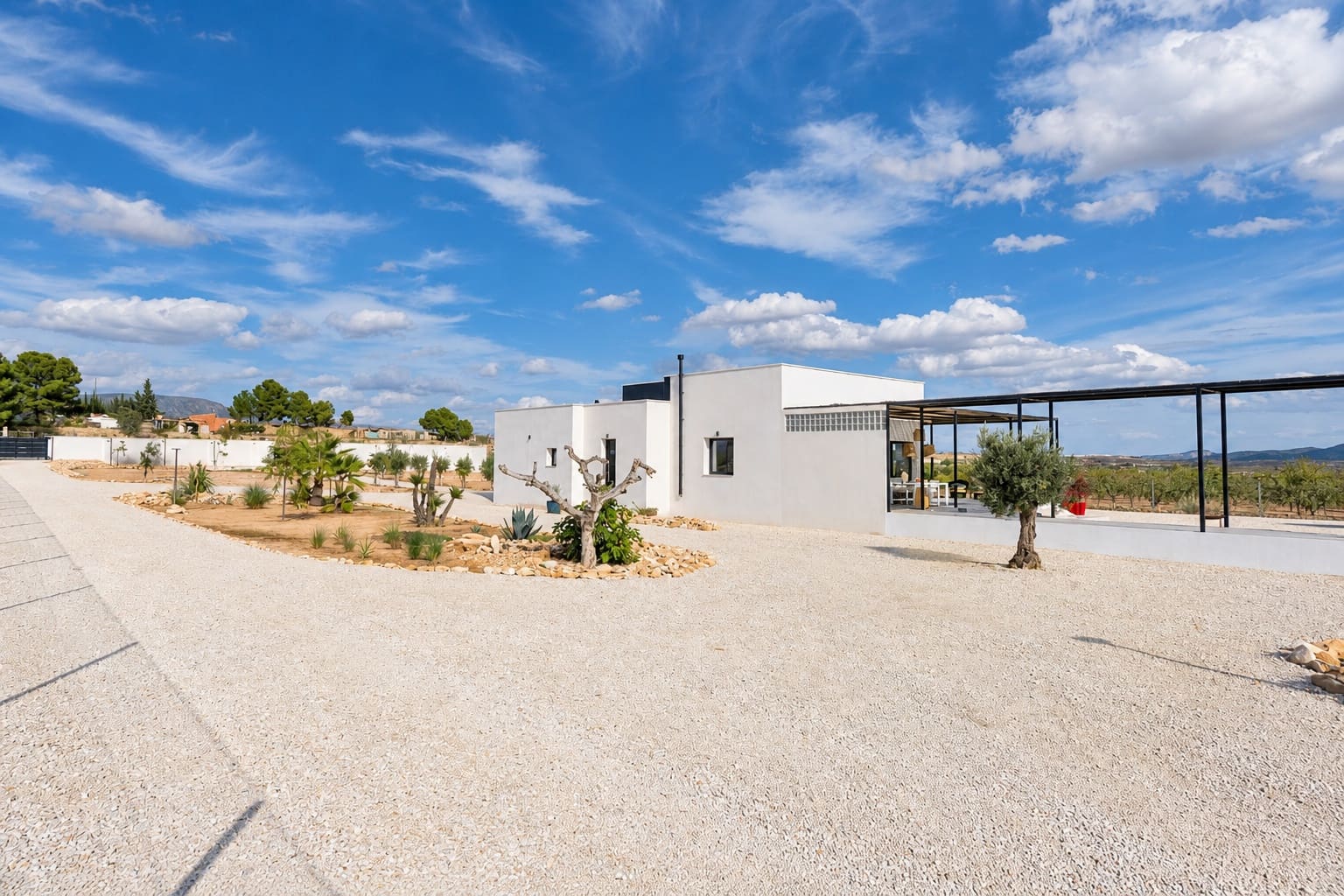 5 soveværelse Villa til salg i Pinoso med swimmingpool - € 680.000 (Ref: 10153150)