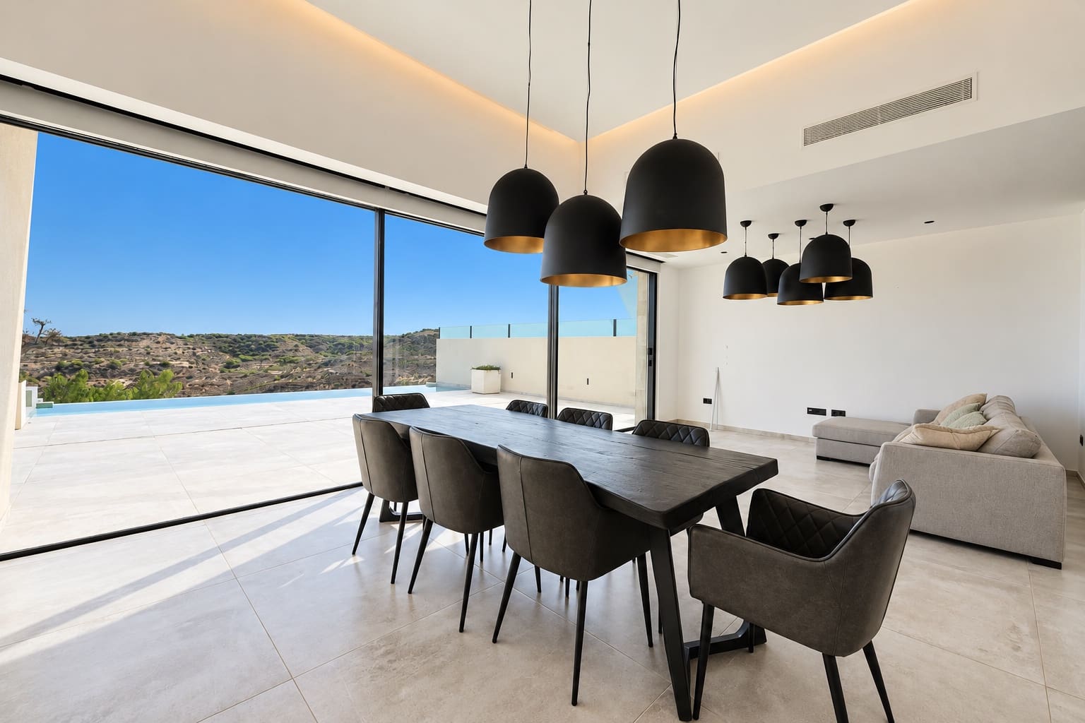 5 soveværelse Villa til salg i Ciudad Quesada med swimmingpool garage - € 875.000 (Ref: 10153151)