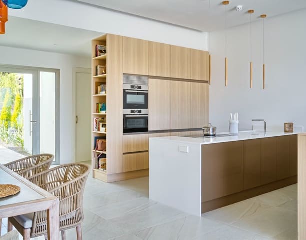 4 soveværelse Villa til salg i Las Colinas Golf, Orihuela med swimmingpool - € 1.650.000 (Ref: 7439824)