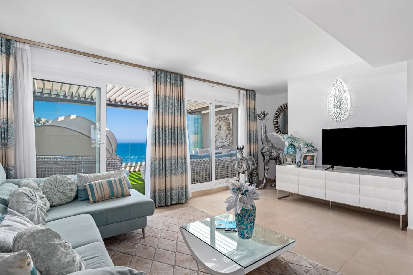 2 Zimmer Penthouse zu verkaufen in Orihuela Costa mit Pool Garage - 595.000 € (Ref: 8310692)